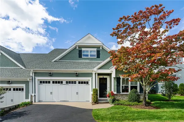 46 Travelers Court #33, East Greenwich, RI 02818