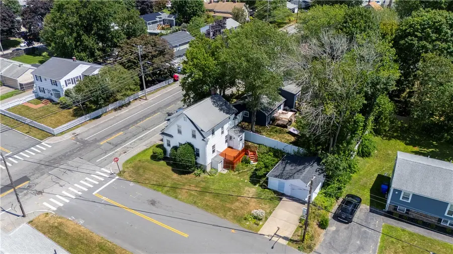 53 Wampanoag Trail, East Providence, RI 02915 - #3