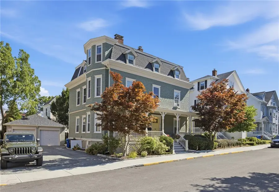 8 Everett Street #3, Newport, RI 02840 - #2