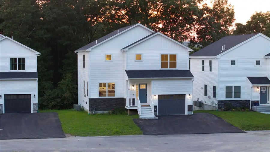 9 Stoneridge Road #9, Smithfield, RI 02917 - #2