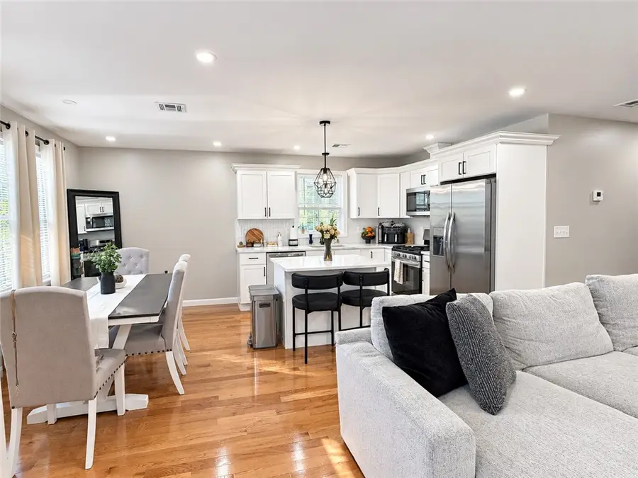 20 Fairview Street, Providence, RI 02908 - #3