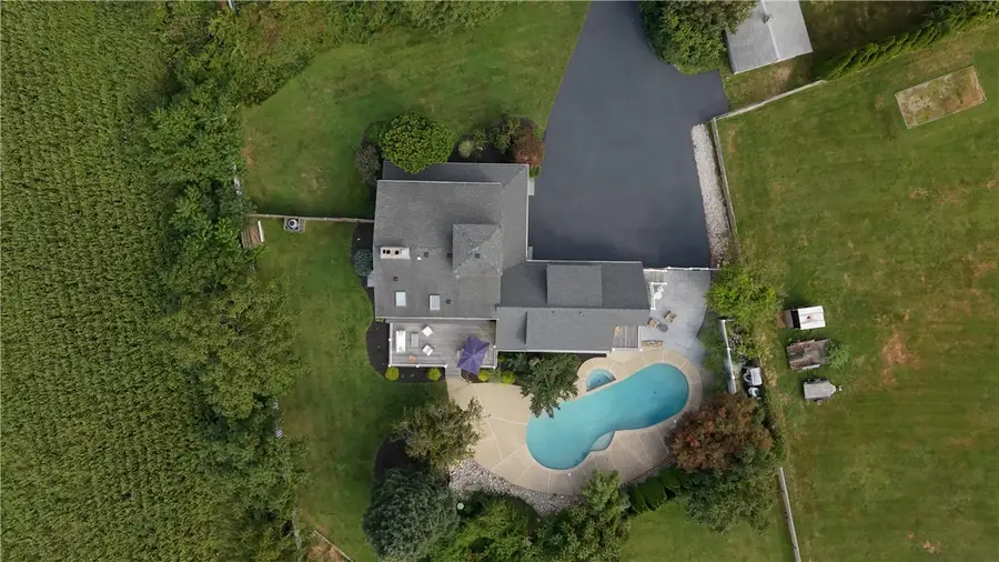 2040 East Main Road, Portsmouth, RI 02871 - #2