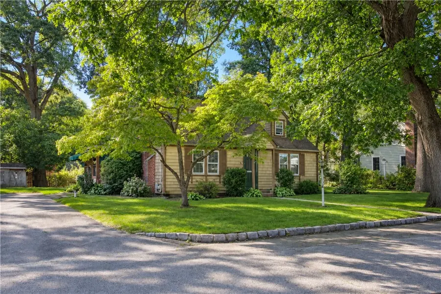 81 Park View Avenue, Warwick, RI 02888 - #2