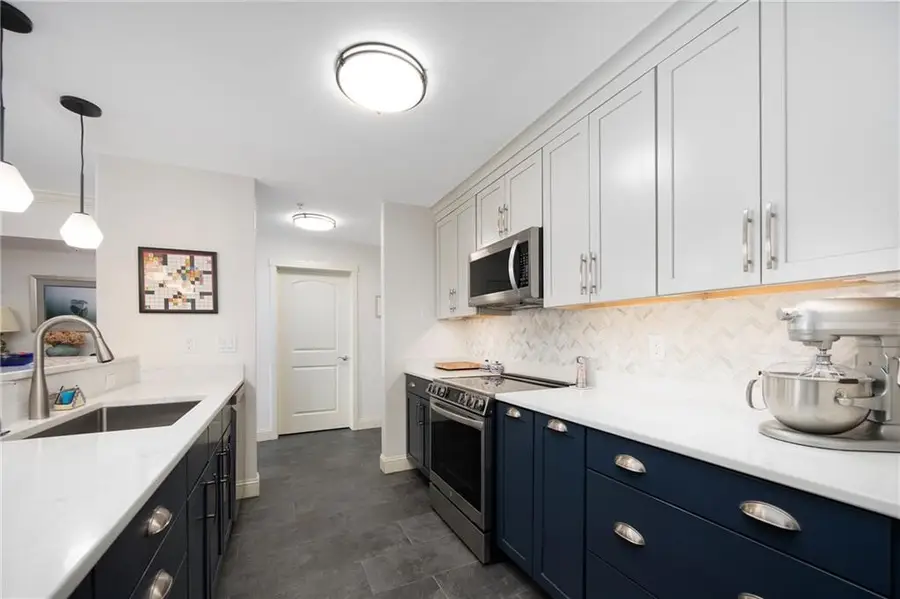 333 Atwells Avenue #206, Providence, RI 02903 - #2