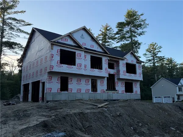 335 Hopkins Hollow Road, Coventry, RI 02827