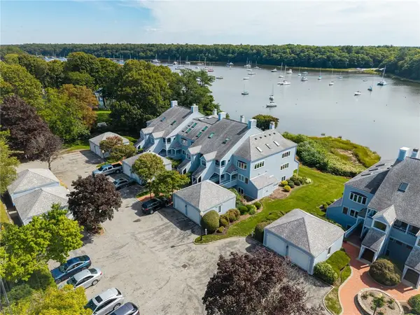 152 Crompton Avenue #5, East Greenwich, RI 02818