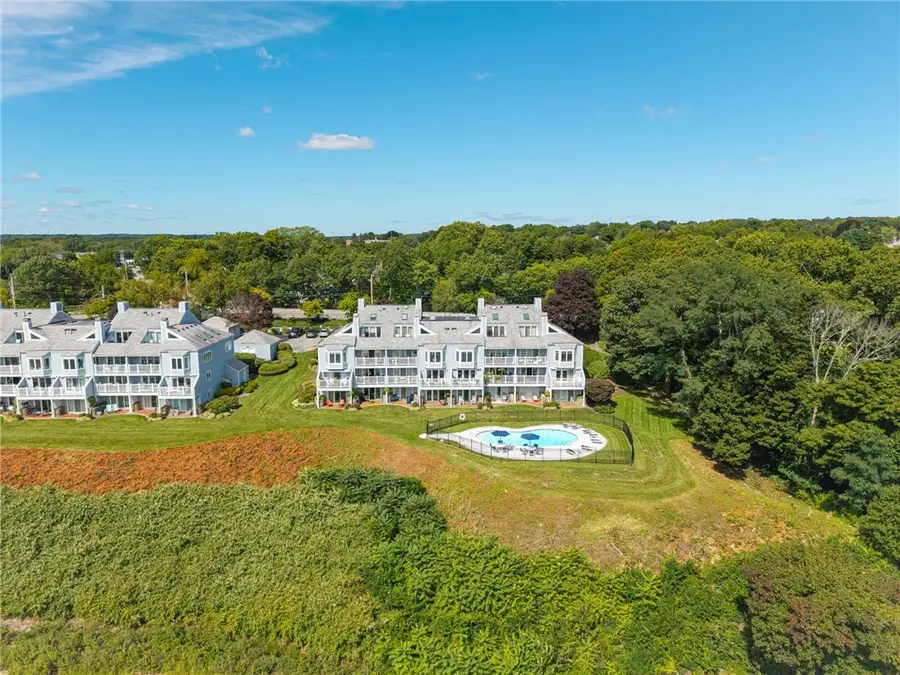 152 Crompton Avenue #5, East Greenwich, RI 02818 - #2