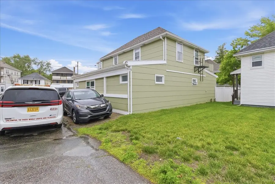 20 Oakton Street, Woonsocket, RI 02895 - #3