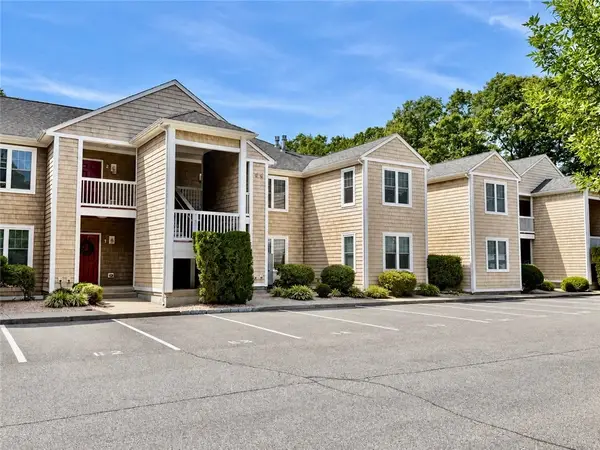 70 Turner Street #E-4, Warwick, RI 02886