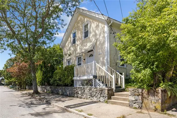 217 Bay View Avenue, Cranston, RI 02905