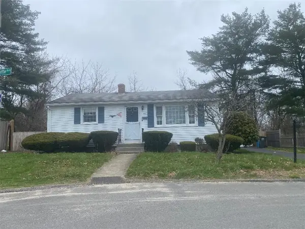 39 Fyffe Avenue, Cranston, RI 02920