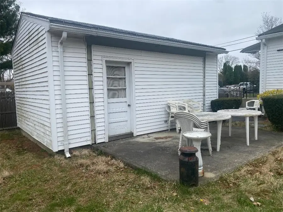 39 Fyffe Avenue, Cranston, RI 02920 - #3
