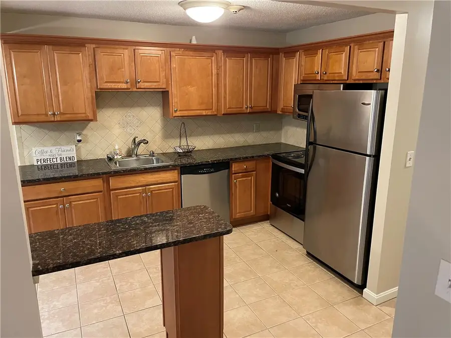 400 New River Road #402, Lincoln, RI 02838 - #2