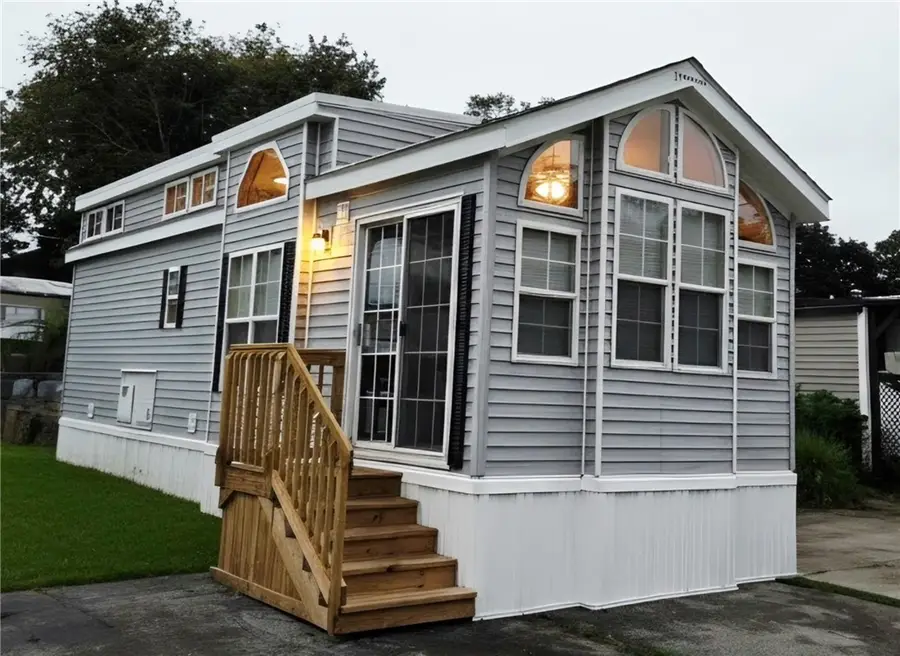 19 Stelhanie Drive, Pawtucket, RI 02860 - #2