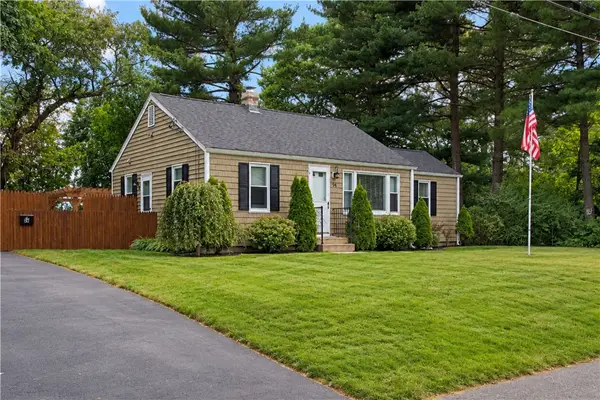 94 Tennessee Avenue, Warwick, RI 02888