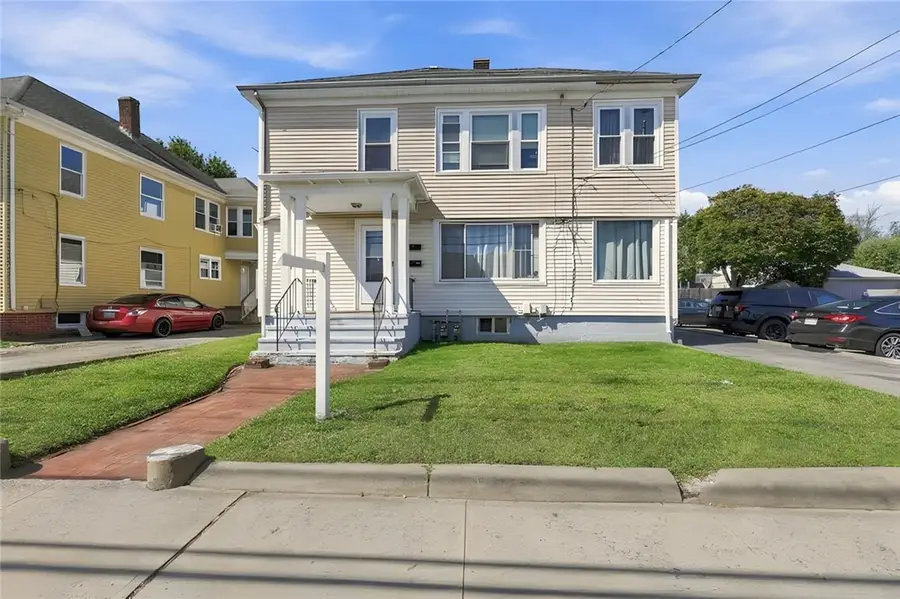 904 Newport Avenue, Pawtucket, RI 02861 - #2