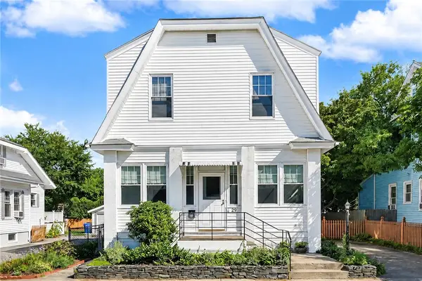 29 Rosegarden Street, Warwick, RI 02888