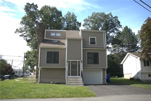 8 Bicentennial Way, North Providence, RI 02909