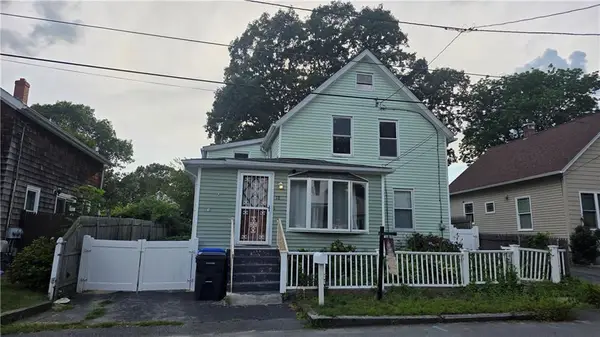 18 Glen Street, East Providence, RI 02915
