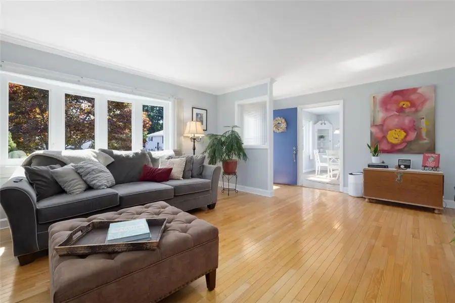 135 Arnold Street, Lincoln, RI 02865 - #3