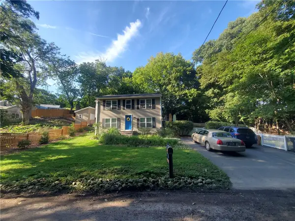 85 Shattock Avenue, Warwick, RI 02886