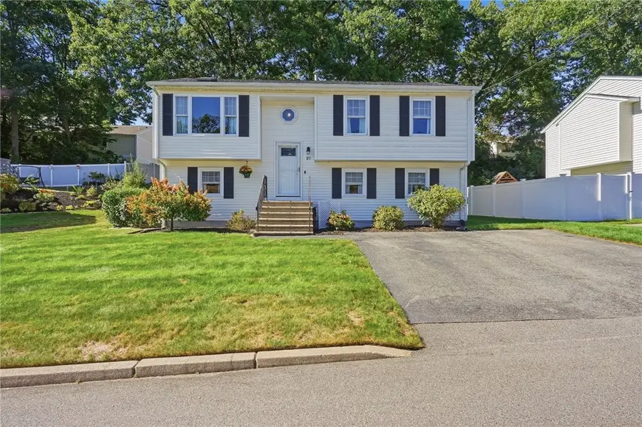 21 Lawnacre Drive, North Providence, RI 02911 - #2