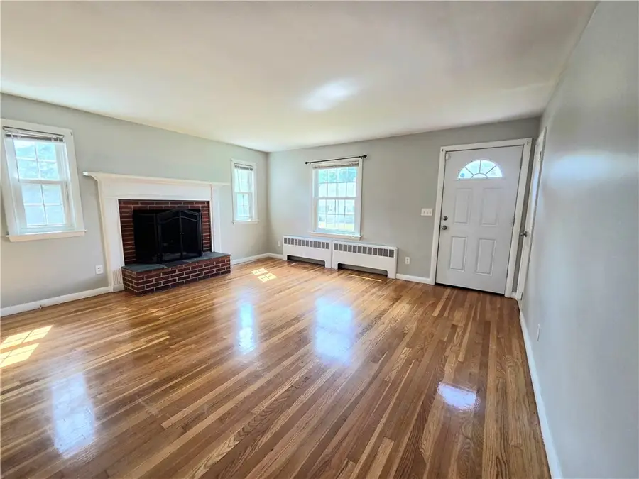 23 Shortway Drive, West Warwick, RI 02893 - #3