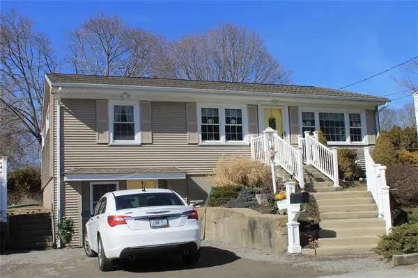 8 Vincenzo Drive, West Warwick, RI 02893