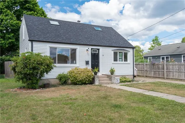 15 Gage Street, Warwick, RI 02889
