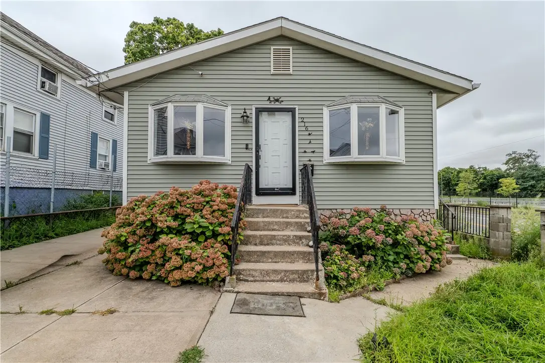 216 Wendell Street, Providence, RI 02909 - #1