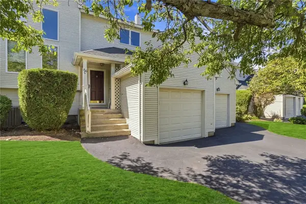 86 Nipmuc Trail #C, North Providence, RI 02904