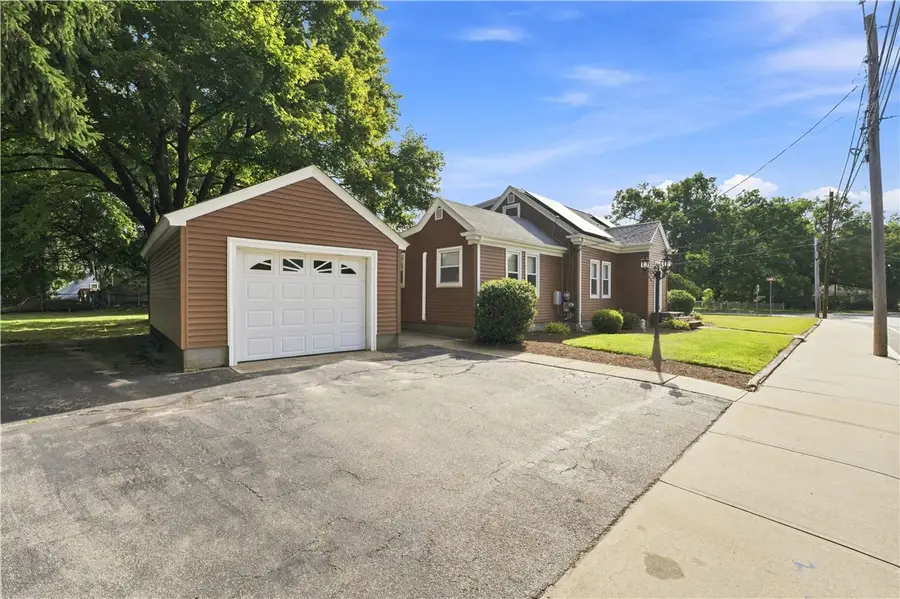 357 Old River Road, Lincoln, RI 02838 - #3
