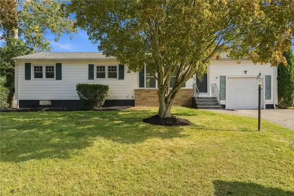 62 Drybrook Road, Warwick, RI 02889