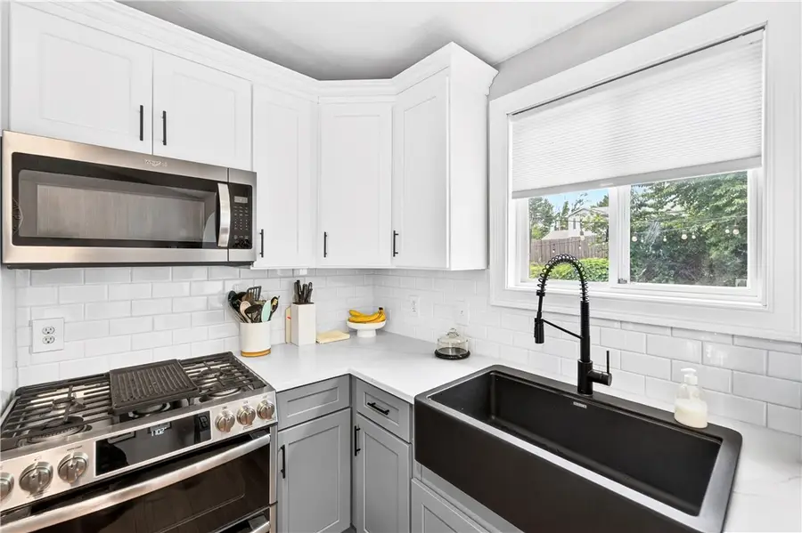 6 Raymond Drive, Johnston, RI 02919 - #3