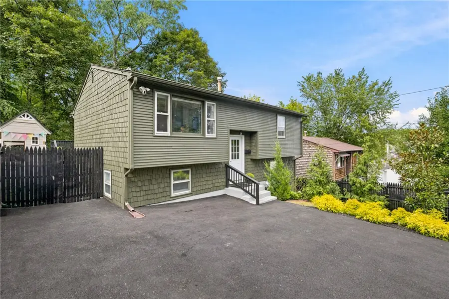 26 Traver Avenue, Johnston, RI 02919 - #2