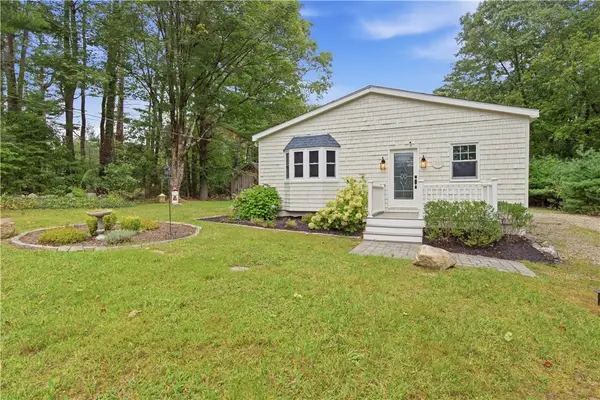1339 Snake Hill Road, Scituate, RI 02857