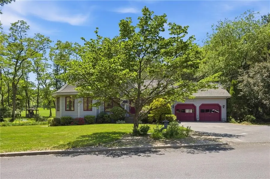 32 Briarwood Road, Lincoln, RI 02865 - #3