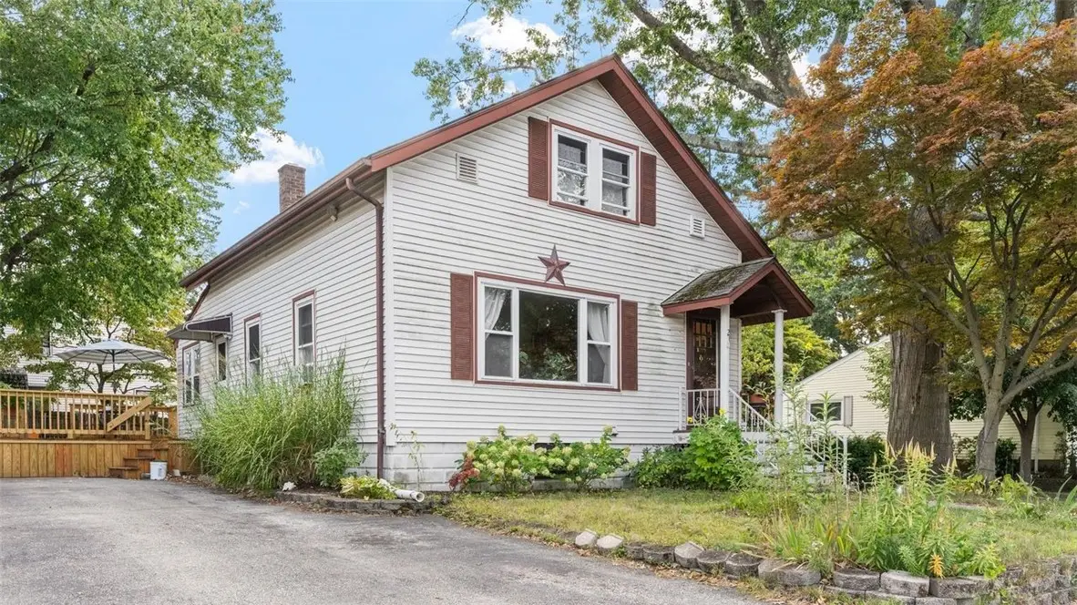26 Rutherglen Avenue, Providence, RI 02907 - #1