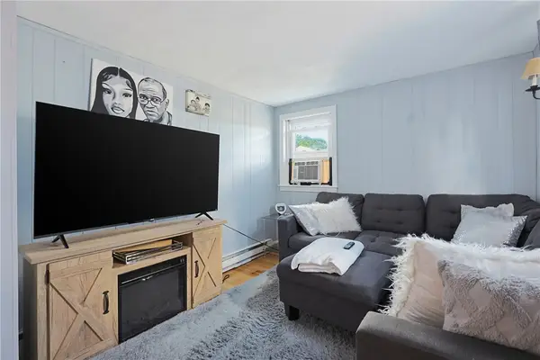 47 Sibyl Street, Providence, RI 02909