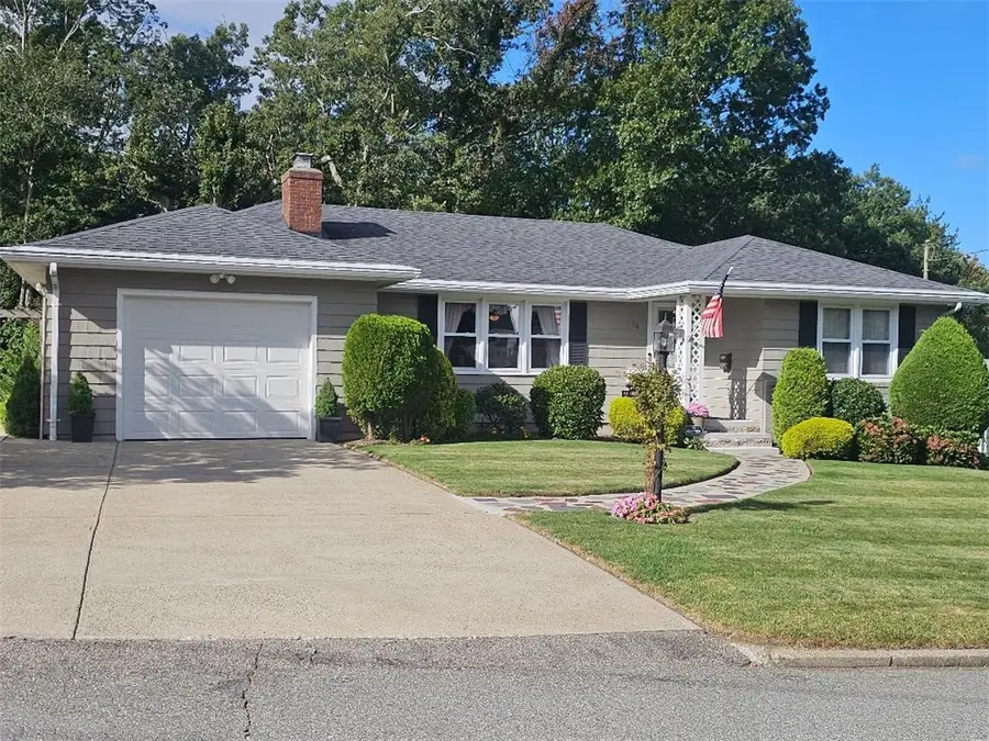 94 Coolspring Drive, Cranston, RI 02920 - #2