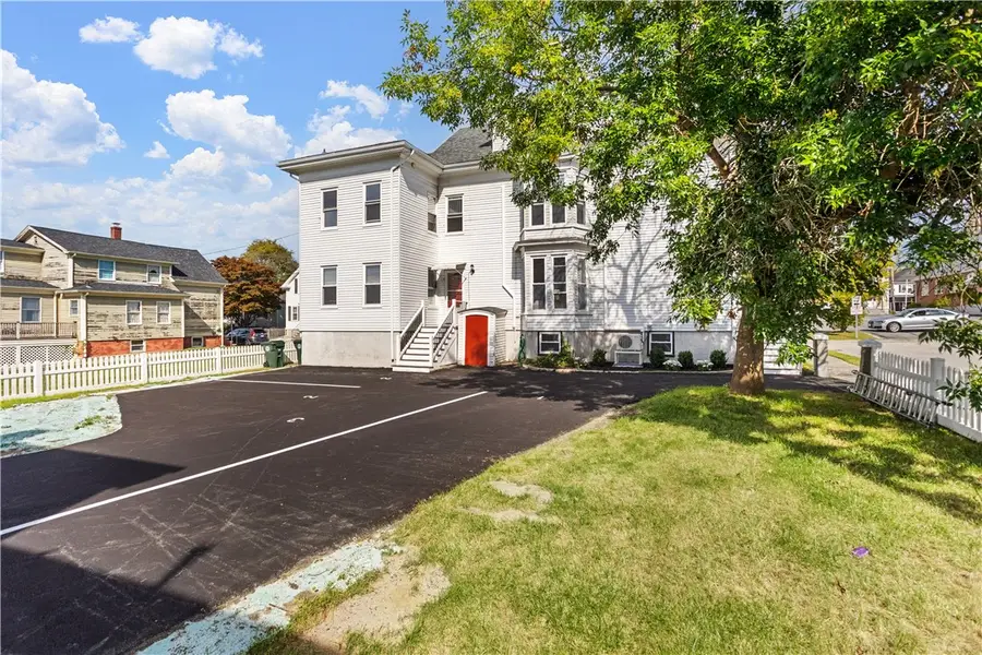 37 Lincoln Avenue #3, Bristol, RI 02809 - #3