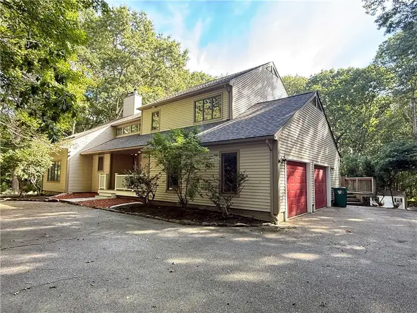 26 Trout Brook Lane, Scituate, RI 02831