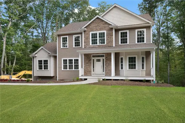 200 Nipmuc Road, Scituate, RI 02857