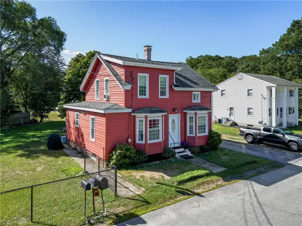 18 Avenue F Avenue, Lincoln, RI 02865