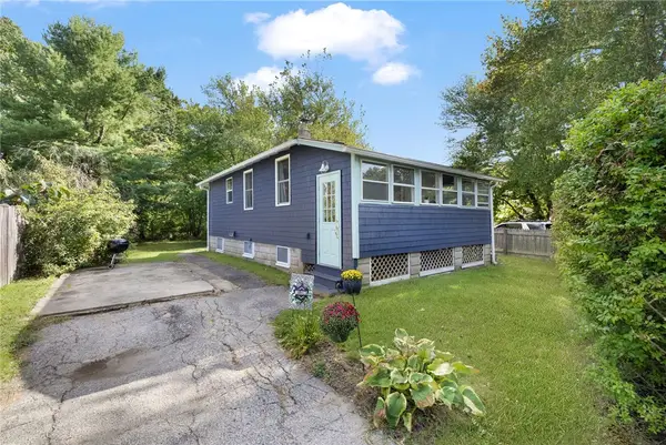 86 Oakside Street, Warwick, RI 02889
