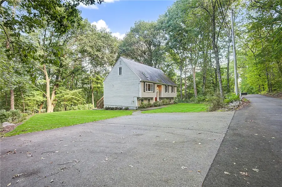 39 Cook Road, Cumberland, RI 02864 - #3