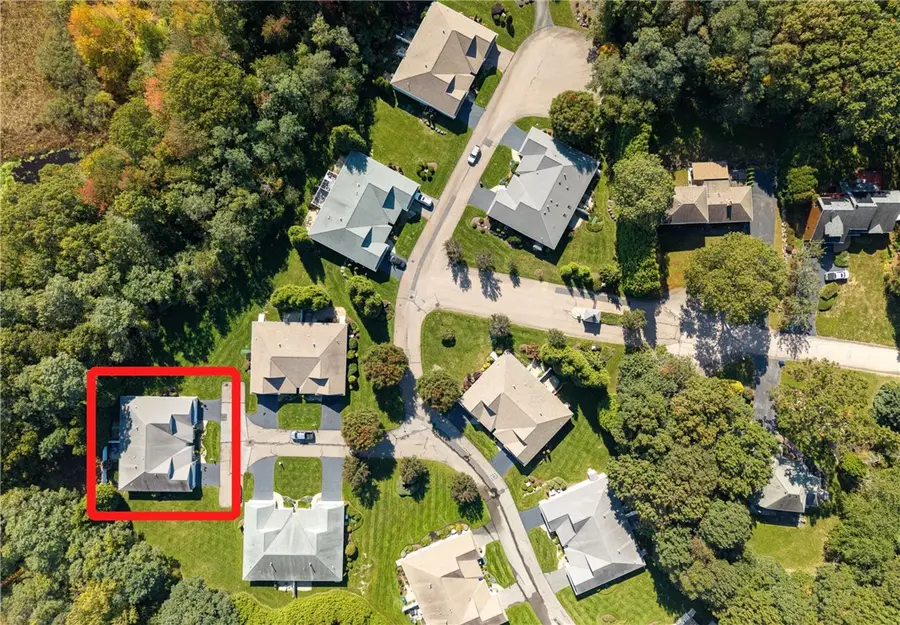 19 Classic Court, North Kingstown, RI 02852 - #3