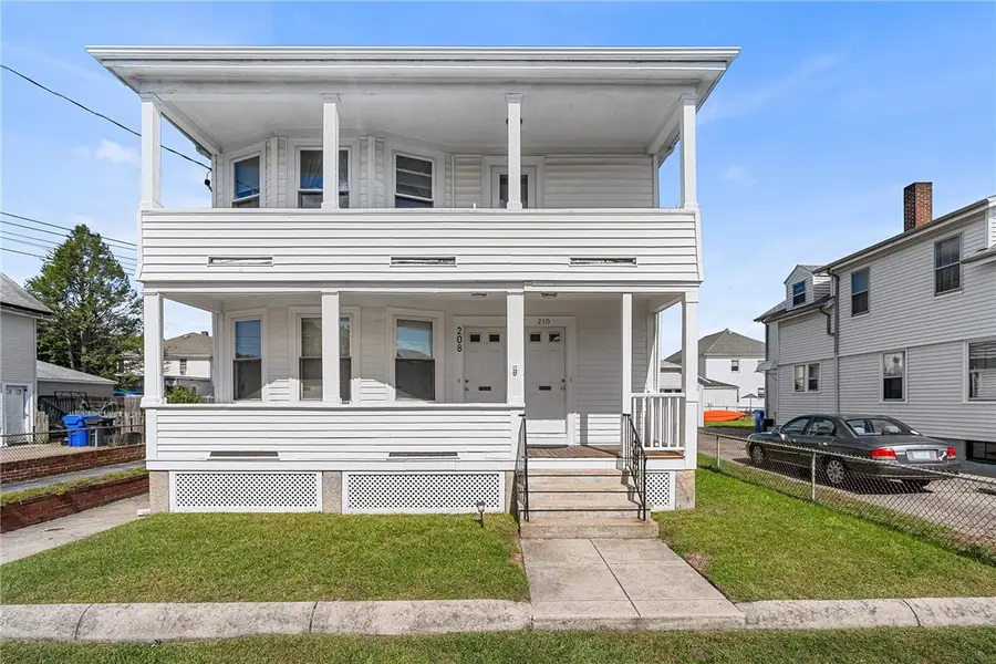 208 Suffolk Avenue, Pawtucket, RI 02861 - #2