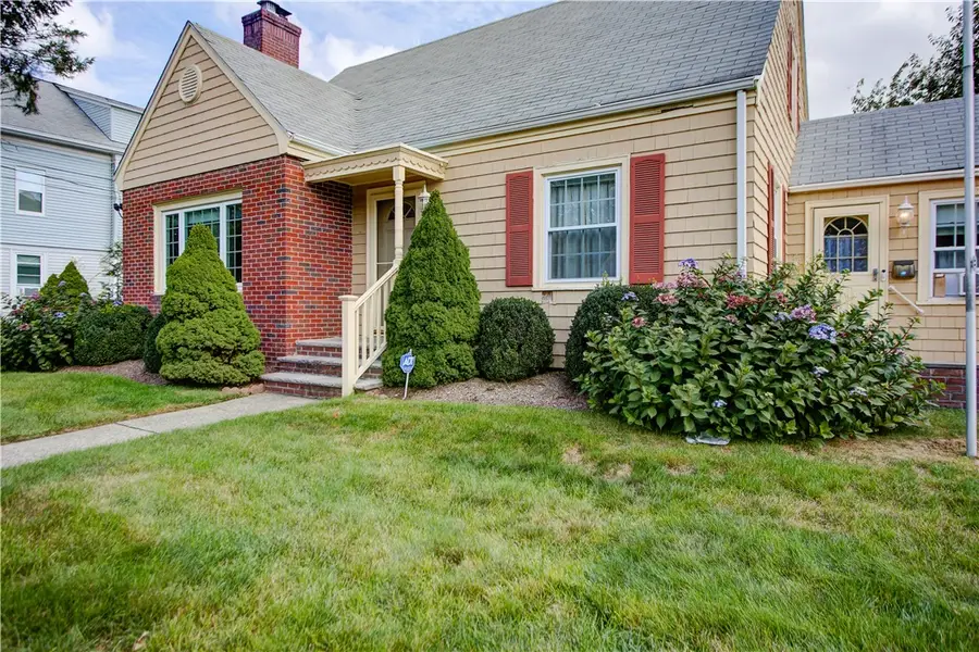 55 Jastram Street, Providence, RI 02908 - #2