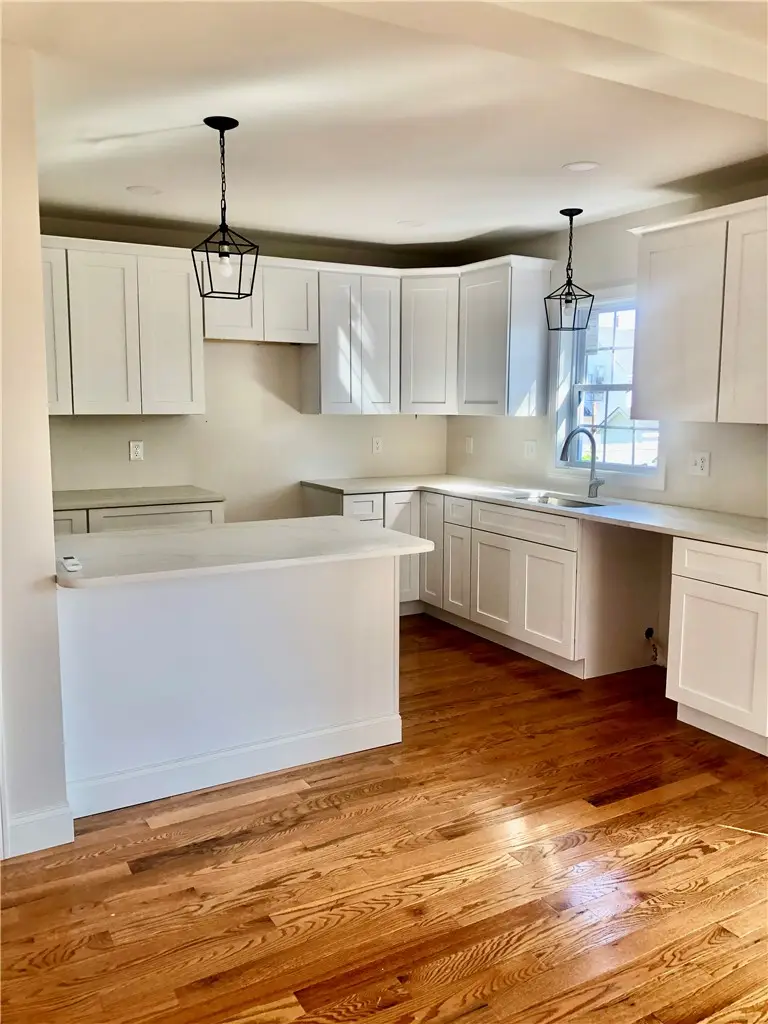 27 Hoppin Avenue, Riverside, RI 02915 - #3